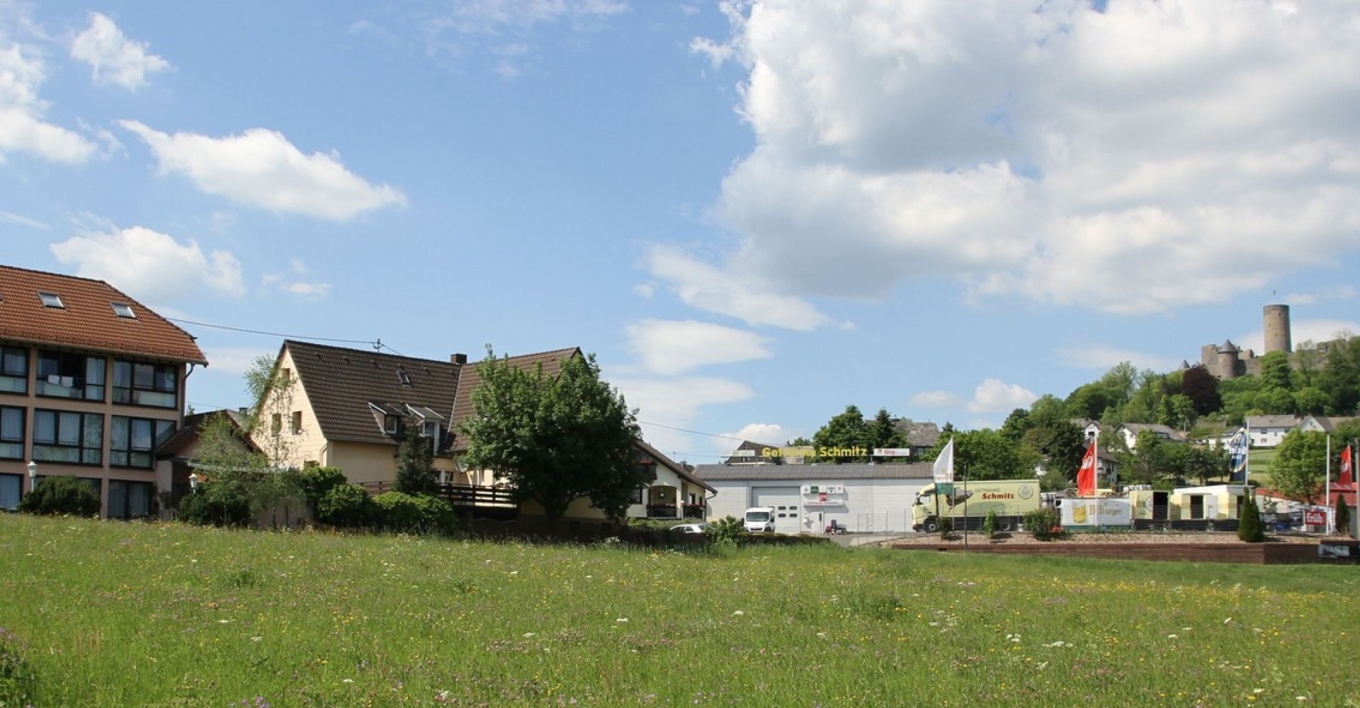 Nürburg und Gästehaus Nürburg und Gästehaus